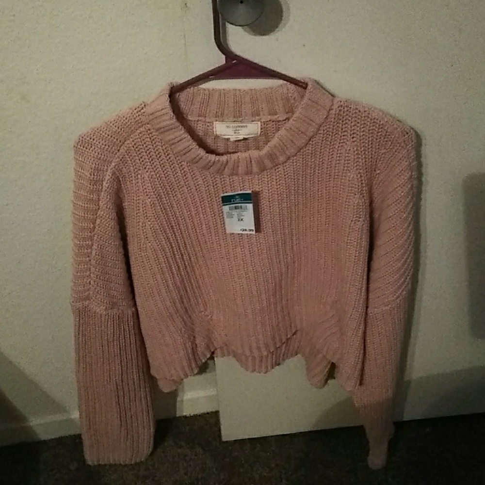 Crop sweat size 2x from rue 21